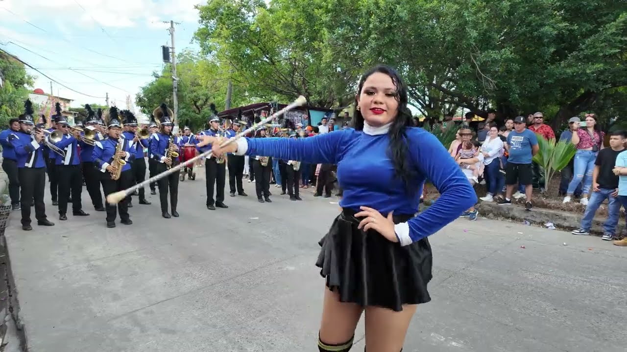 INA MUSIC BAND EN REUBICACION #1