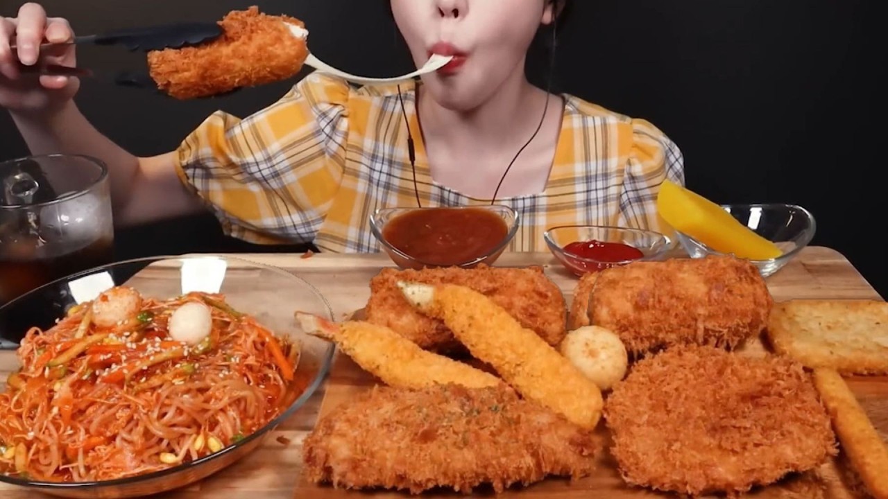 ASMR MUKBANG Spicy Noodles & Fried Chicken Cheese