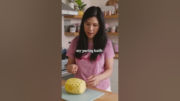 How to cut Pineapple the right way 🍍