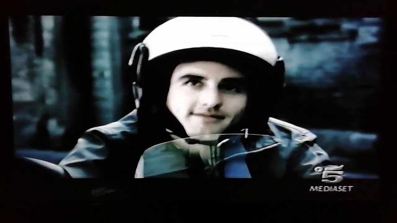 Sequenza pubblicitaria canale 5 + promo della serie tv 