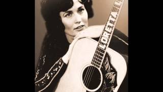 Video thumbnail of "Loretta Lynn - Walking After Midnight 1977 I Remember Patsy Cline"