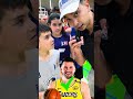 ¡Me gana y se lleva la camiseta de Aldama!