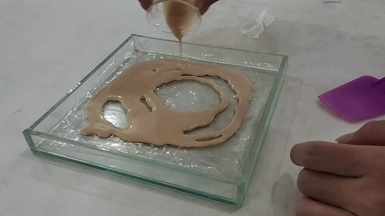 EKSTRAKSI DAN MIKROENKAPSULASI OLEORESIN BIJI PALA DENGAN VACUUM DRYING