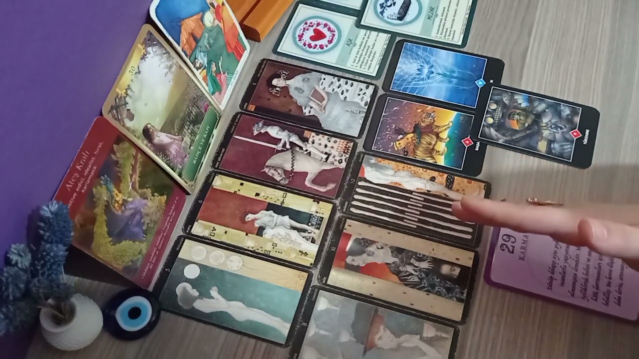 👰🤵Aklımdaki Kişiyle Evlenebilir Miyiz? Sonumuz Evlilik Mi? Deste Seçmeli Tarot Okuması