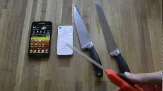 Samsung Galaxy Note vs. Apple iPhone 4S - Knife Screen Scratch Test