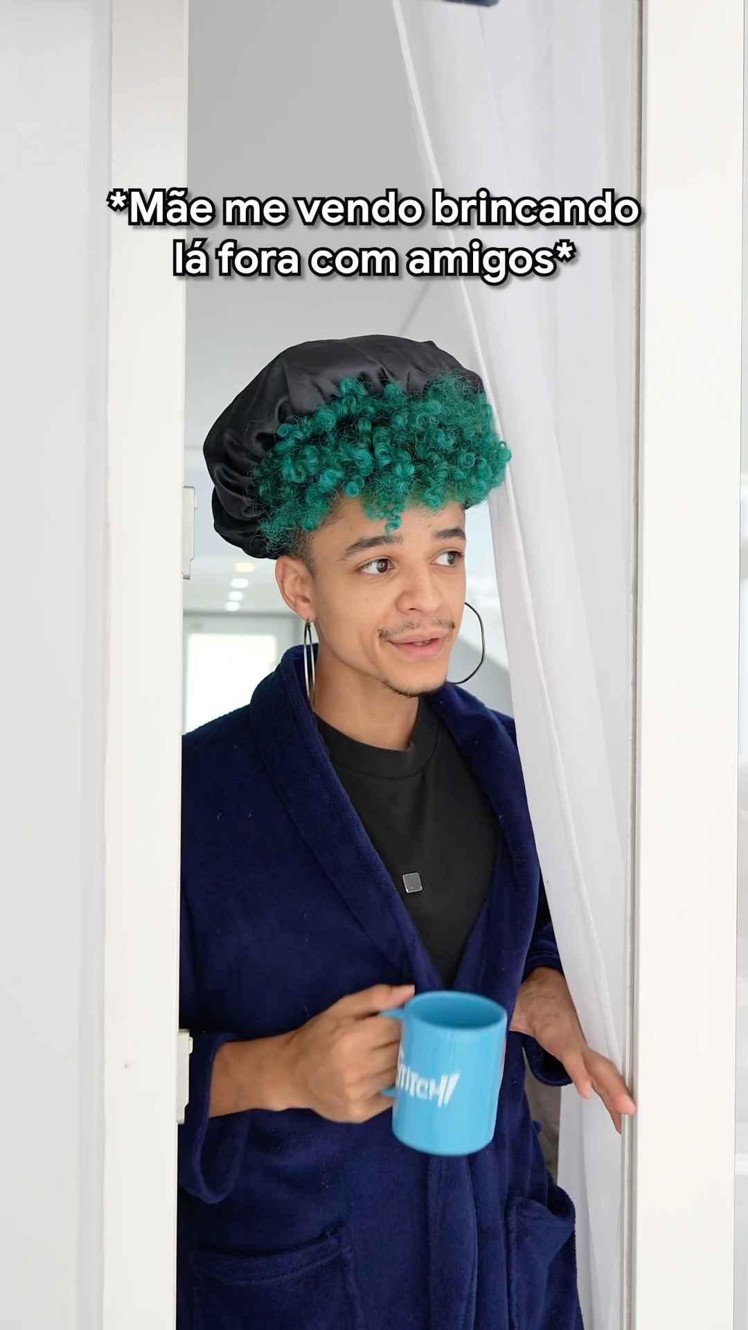 QUANDO VOCÊ ENTRA PRA BEBER ÁGUA