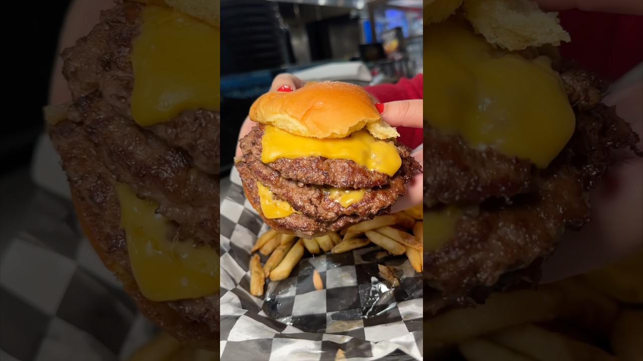 TRIPLE SMASH & INSANE MILKSHAKES at Rab’s Country Lanes on Staten Island NYC!! 🎳🍔🍦🤤 #DEVOURPOWER
