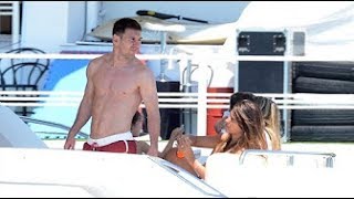 حصريا شاهد كيف يقدي لاعب برشلونة الاسباني "ليونيل ميسي"عطلته الصفية2017
