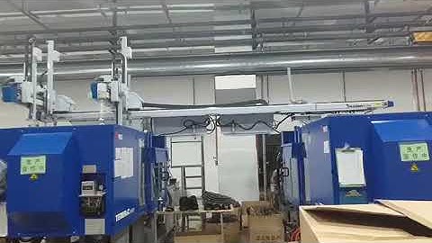 One Runma Robot Work with 2 Injection Machine