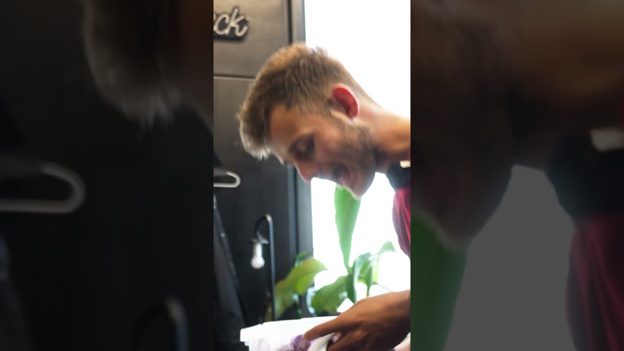 Snapchat voor de beste deals, boazvb.com voor de beste kleding ;)