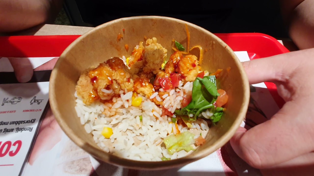 Let's Eat - KFC - Zinger burger and Poké BOWL chili in Budapest