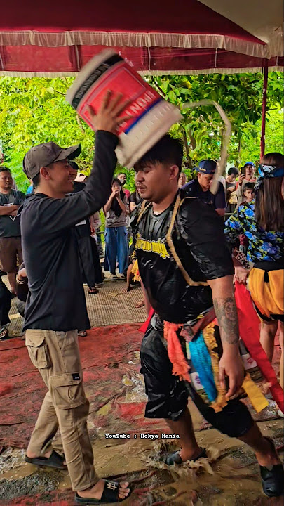 Jaranan kuda lumping ndadi lucu #kudalumping #kesurupan #ndadijaranan