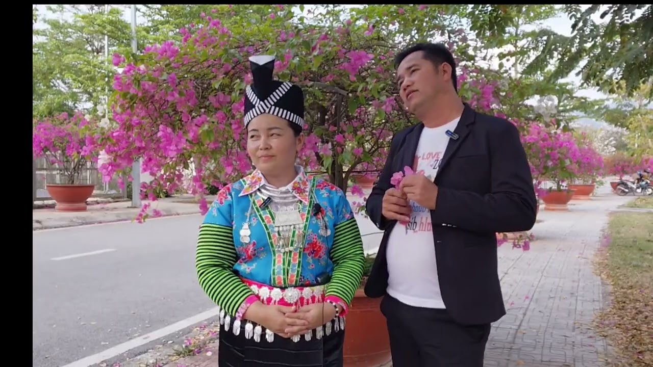 Koj ua txuj tsis paub kuv vim tsis yog koj tus hlub by nkauj ntxhoo lis thiab thaiv vaj 25/2/2026