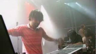 Röyksopp - Poor Leno (Live @ Glastonbury 2003) part 5 of 5