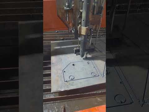 @SwiftCutAutomation #swifty1250 #cnc #plasma cutting out navara d40 offroad bumper brackets!