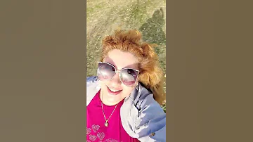 زلف بر باد مده تا ندهی بر بادم ناز بنیاد مکن تا نکنی بنیادم 