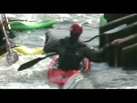 Freestyle Kayaking - Nostalgic Hurley Weir