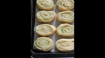 Thumbnail of PANDAN ROLLED BUNS 🥪🥞🫓🍞SUPER SOFT AND SMELLS GUD &YUMMY