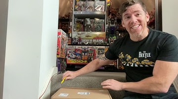 Transformers generation one complete collection unboxing rare sealed figure. G1 vintage special mosc