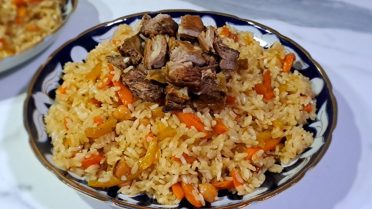 Плов с нутом и рисом и мясом. Плов с нутом. 300 Грамм плова. 100 Гр плова.