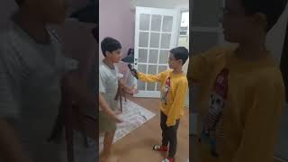 Millet Ölüyor Diye Çıldıran Çocuk.