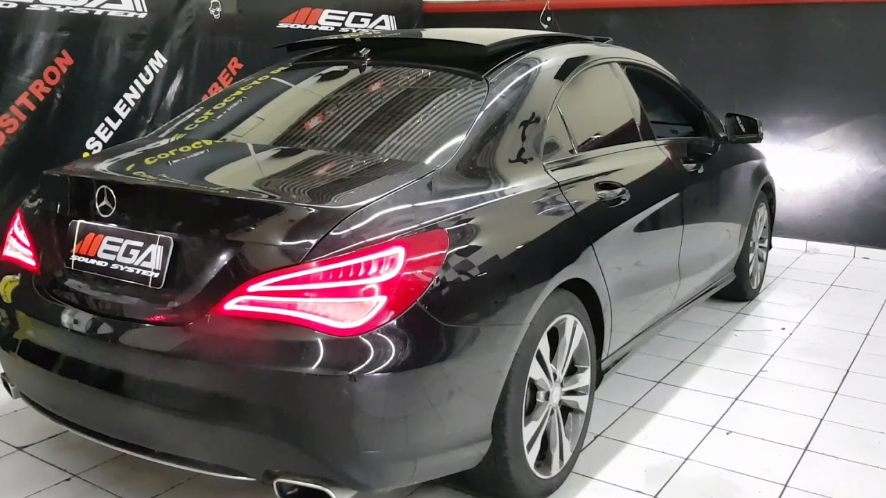 MERCEDES CLA200 SUBWOOFER DE 12'' UXP YouTube