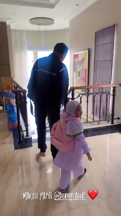 Denny Cagur takes the children to school because their mother is sick #dennycagur #shantydenny