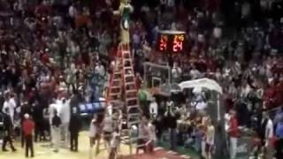 Nba Mascot Bango Insane 20 Ft. Ladder Playoff Dunk