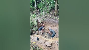 Hidden Sri Lankan Forest Gem Mine 💎 | Rare Gems Unearthed in Nature