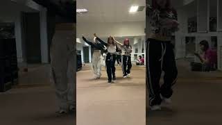 look at me look at me #twice #challenge #dancecover #dance #kpop #pleasure #lookatme