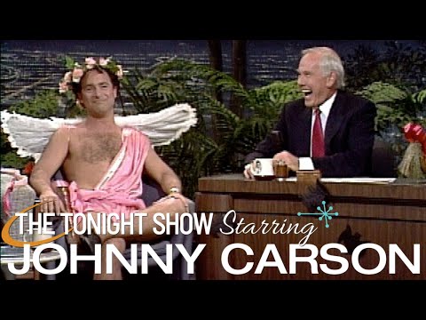 Kevin Pollak Immediately Regrets His Outfit | Carson Tonight Show