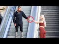 TOUCHING HANDS ON THE ESCALATOR PRANK 4