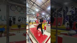 upstartinprogress 👍#gymnasticflips #viralshort#drillscene 🤸♀️