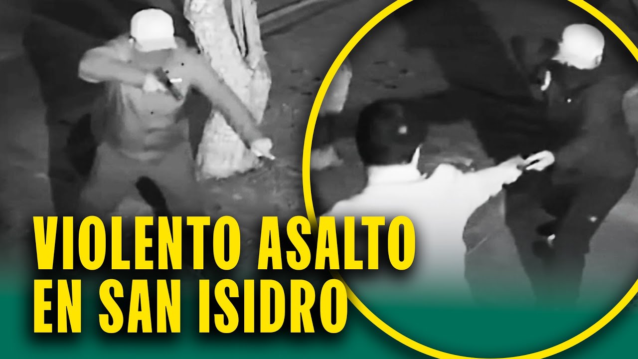 Fueron rodeados por varios criminales armados: Encañonan a jóvenes en la puerta de edificio