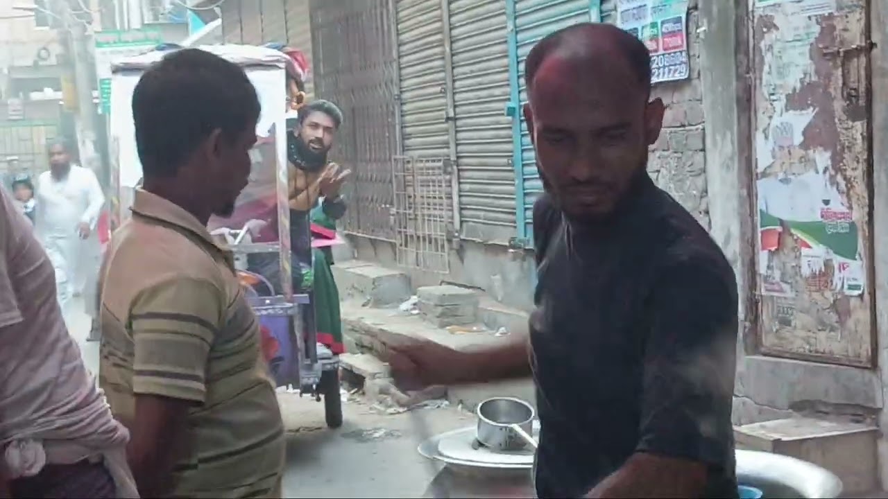 ফকির মোঃ মাসুম মাইজভান্ডারীর আব্বার মৃত্যুবার্ষিকী রান্না দৃশ্য 