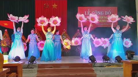 Múa hát Đất nước trọn niềm vui thôn đội 3