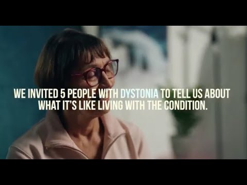 Capa de Living with Dystonia.