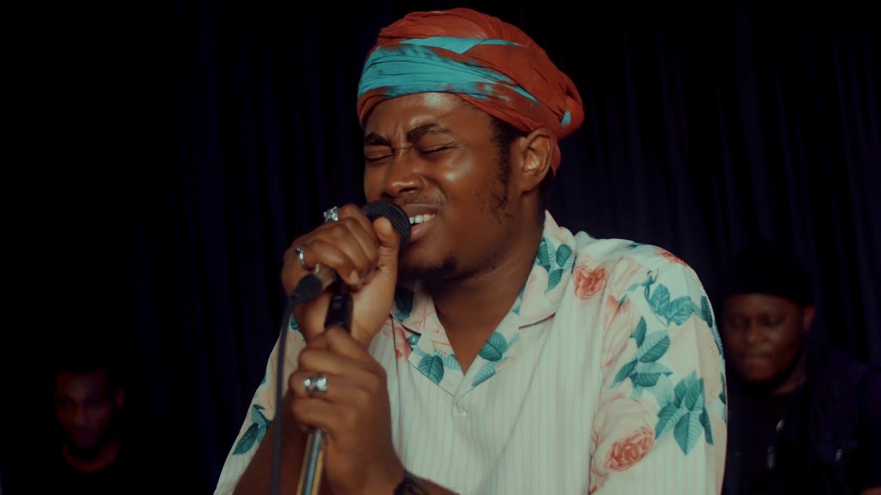 Alien At Home by Dwin, The Stoic || Live 