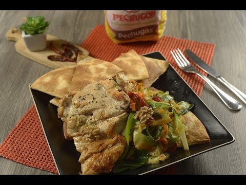 Video: Ensalada De Tomates Secos Y Pollo