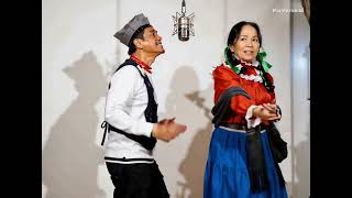 Oh my it’s #cantiflas and #laindiamaria getting it in on the #hotellobby trend 