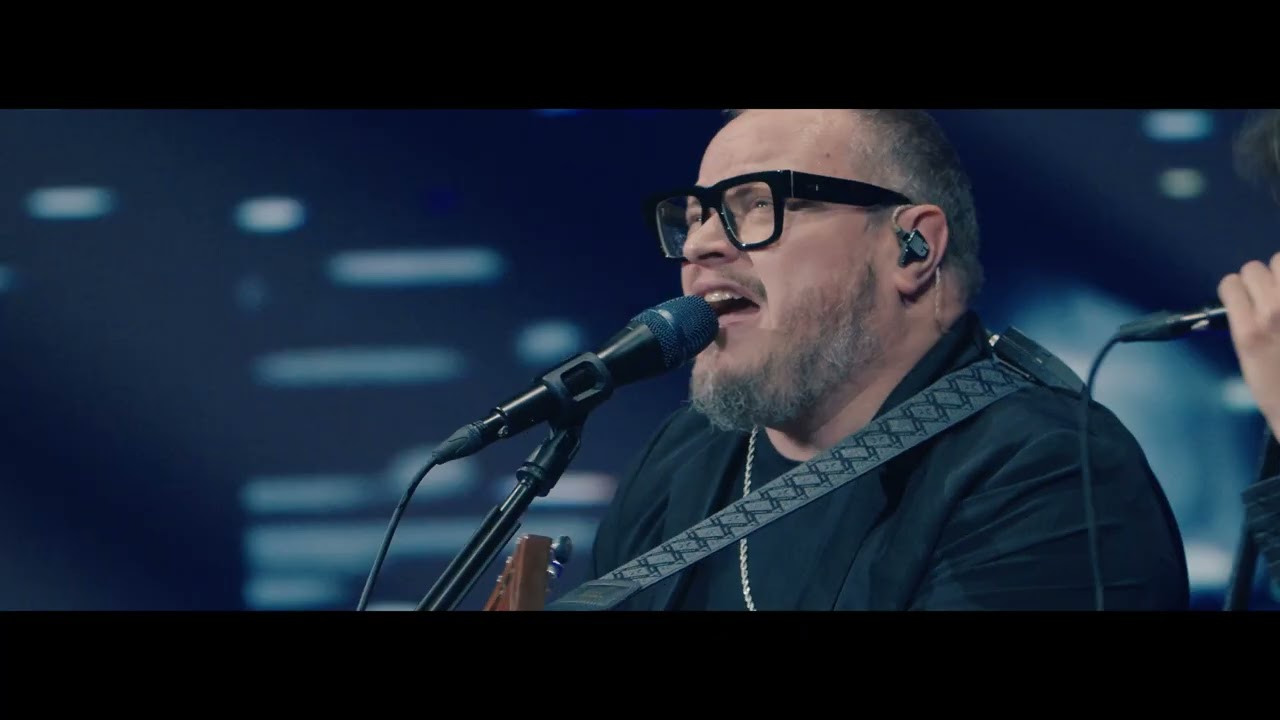 Watch Leonel García, Arath Herce - El Show (En Vivo) on YouTube Watch Leonel García, Arath Herce - El Show (En Vivo) on YouTube