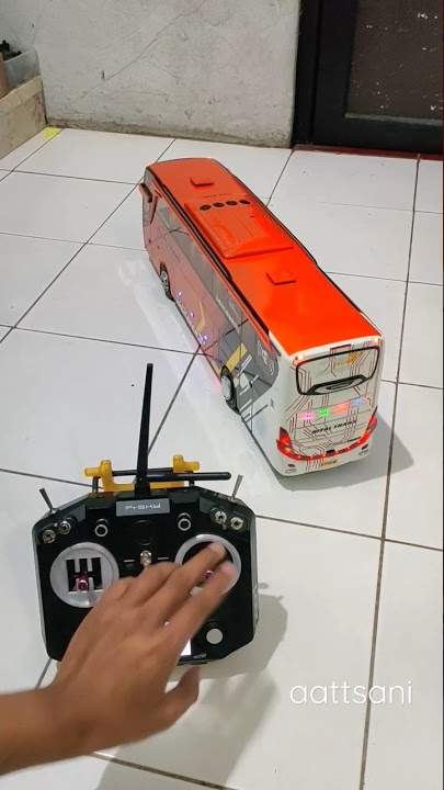 Miniatur RC Bus livery STJ, sound engine, klakson basuri #rctrukoleng #basuri #rcbus #fypシ #shorts