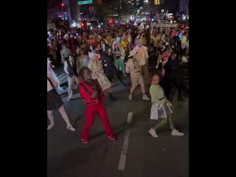 Bailarines reviven “Thriller” de Michael Jackson en Nueva York 🎶