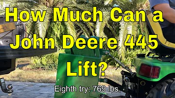 Kolik váží pásový traktor John Deere 455?