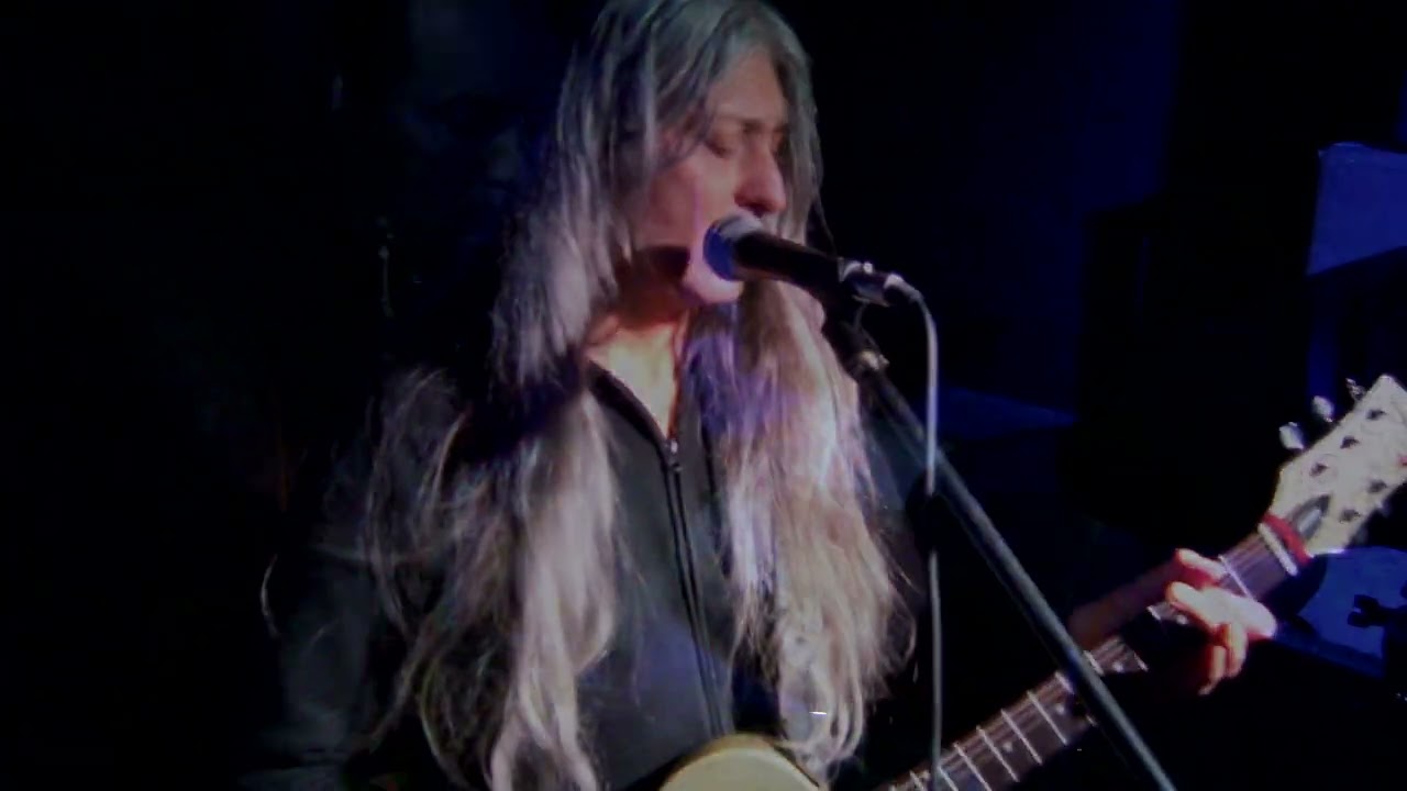 Ballo Angelico - In Mezzo Alla Gente