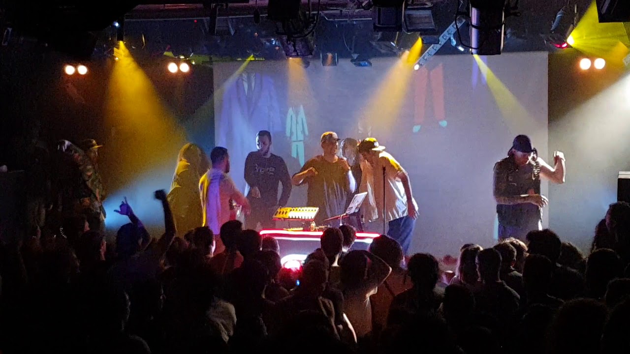 Atili - Bad and Boujee (Migos) (feat. Biga*Ranx & Patapouf Gang) Live Paris 20190524 225632 HD