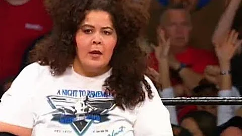 (720pHD): WCW Nitro 12/06/99 - Rhonda Singh vs. No...