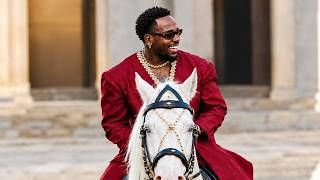 Tayc - MINUIT (Clip Officiel)