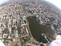 Прыжок с парашютом в центре Екатеринбурга, приземление на плавучий пантон.