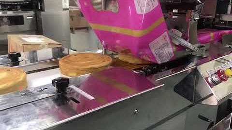 RUIPUHUA Box-motion packaging machine/ Bakery food flow wrapper machine